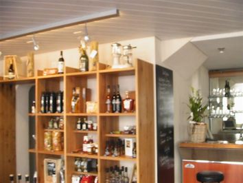weinhandlung-est-rheineck-bild-5.jpg